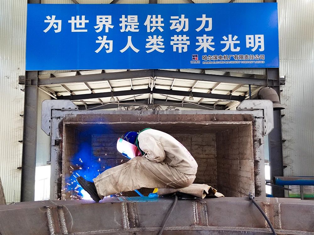 哈電電機(jī)研制的TB水電站全部機(jī)組投產(chǎn)發(fā)電 哈電電機(jī)研制的TB水電站全部機(jī)組投產(chǎn)發(fā)電