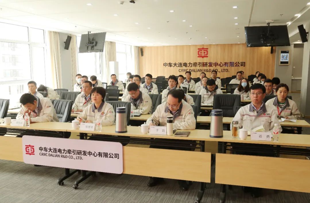 中車永濟(jì)電機(jī)公司召開(kāi)2025年經(jīng)營(yíng)工作會(huì)議 中車永濟(jì)電機(jī)公司召開(kāi)2025年經(jīng)營(yíng)工作會(huì)議